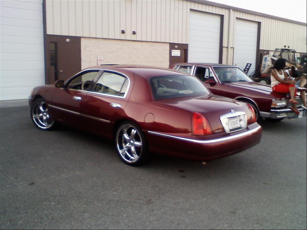 1998 Lincoln Town Car Specs, Prices, VINs & Recalls AutoDetective